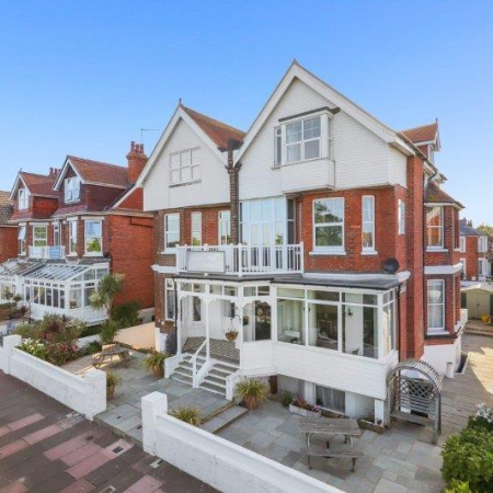 Exceptional 15 Bedroom Guest House on Eastbourne Seafront